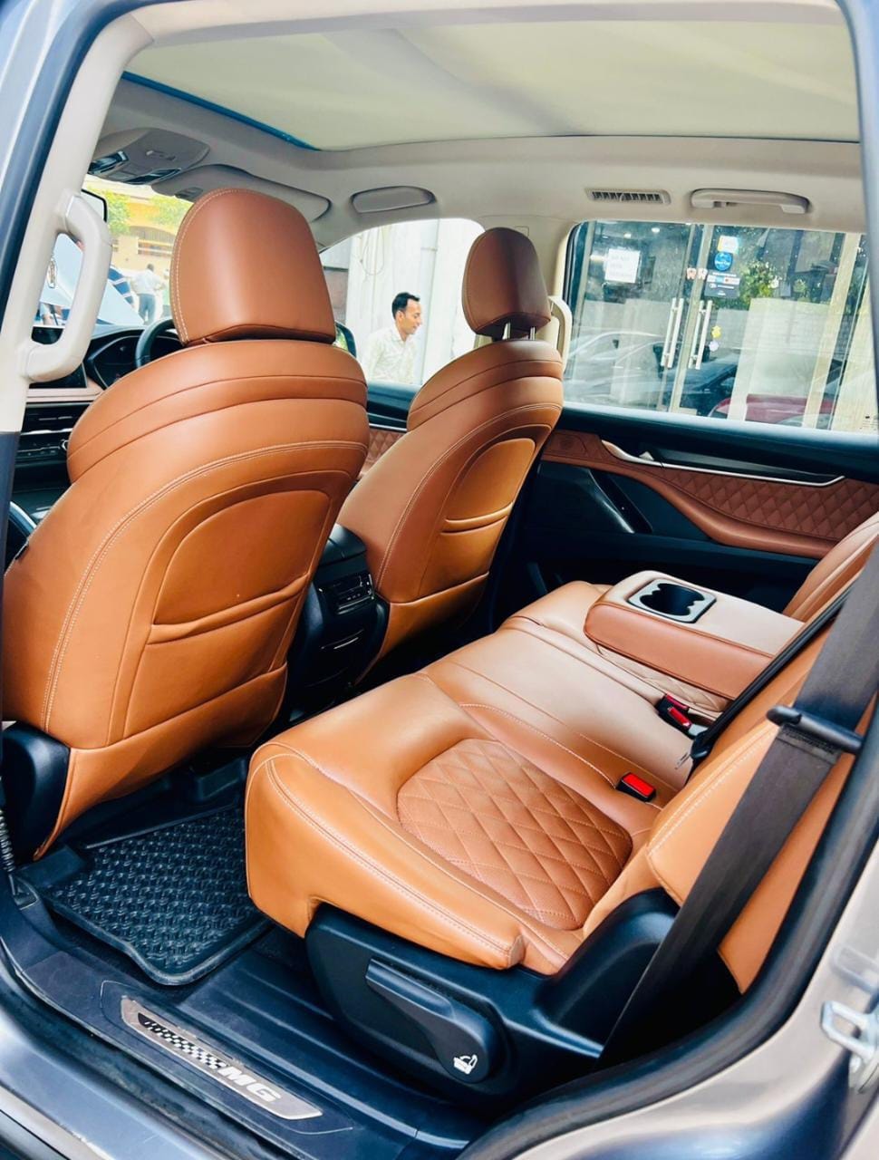 Gloster image 11 Gloster image 11