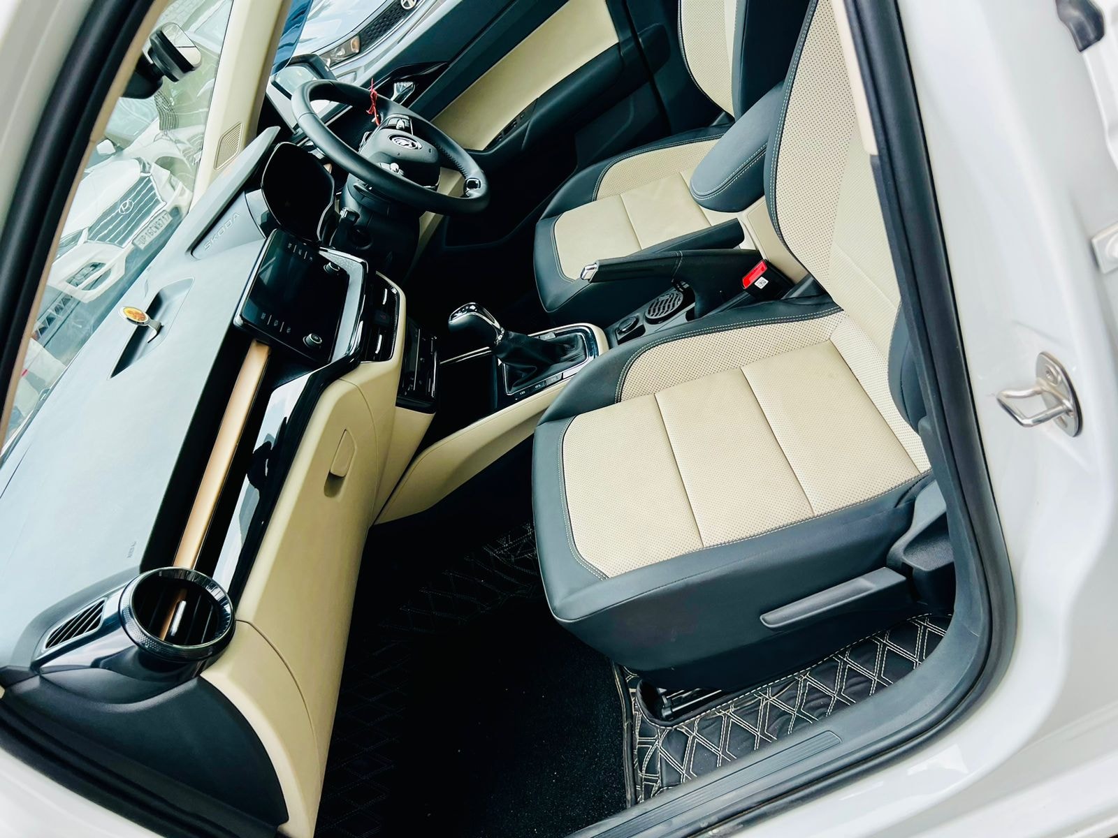 Slavia image 14 Slavia image 14