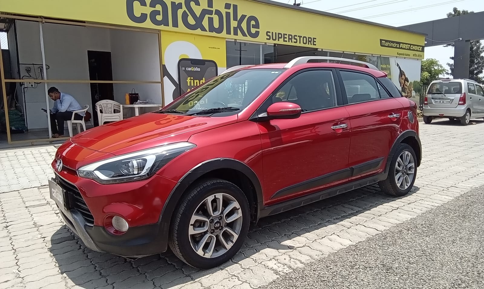 i20 Active image 1 i20 Active image 1