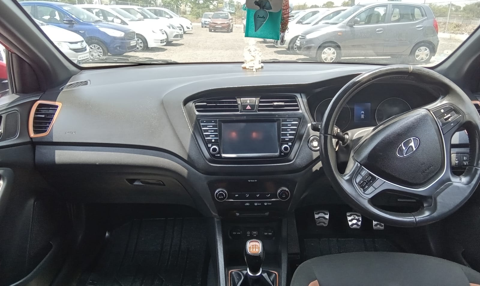 i20 Active image 12 i20 Active image 12