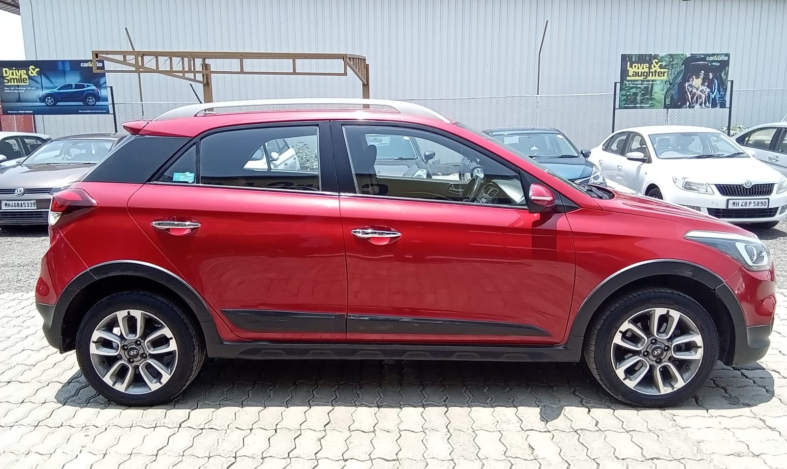 i20 Active image 6 i20 Active image 6