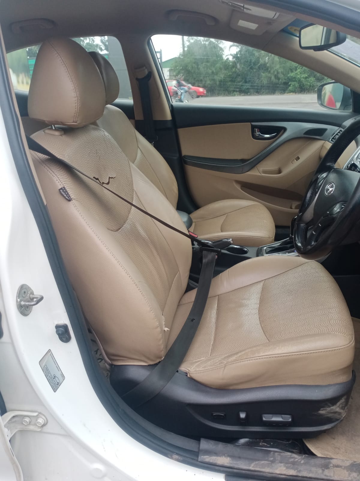 Elantra image 16 Elantra image 16