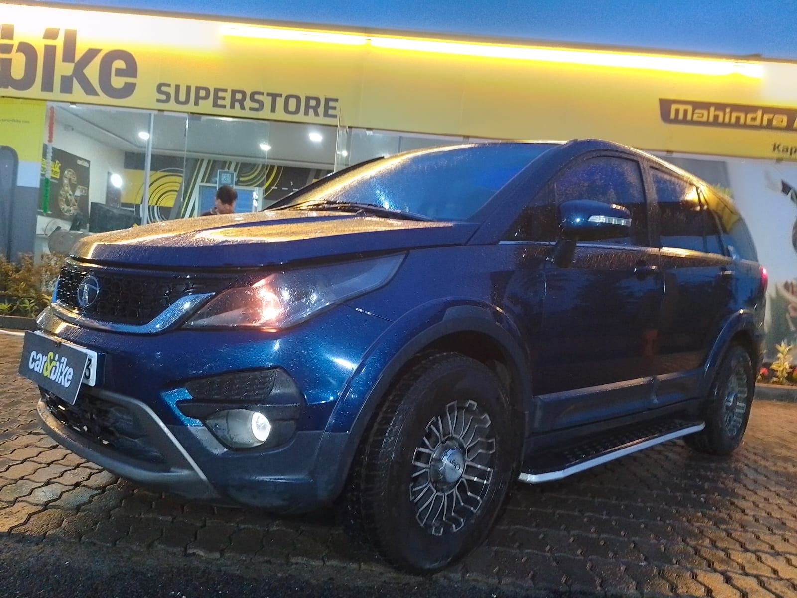 Hexa image 1 Hexa image 1