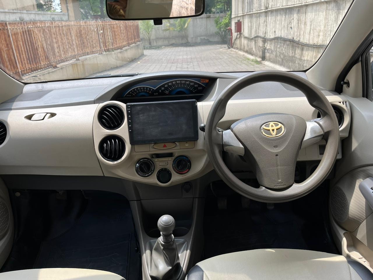 Etios Liva image 10 Etios Liva image 10