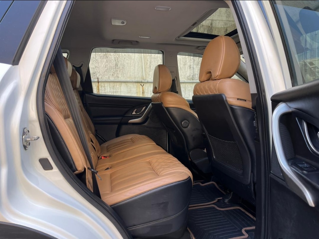 XUV500 image 14 XUV500 image 14