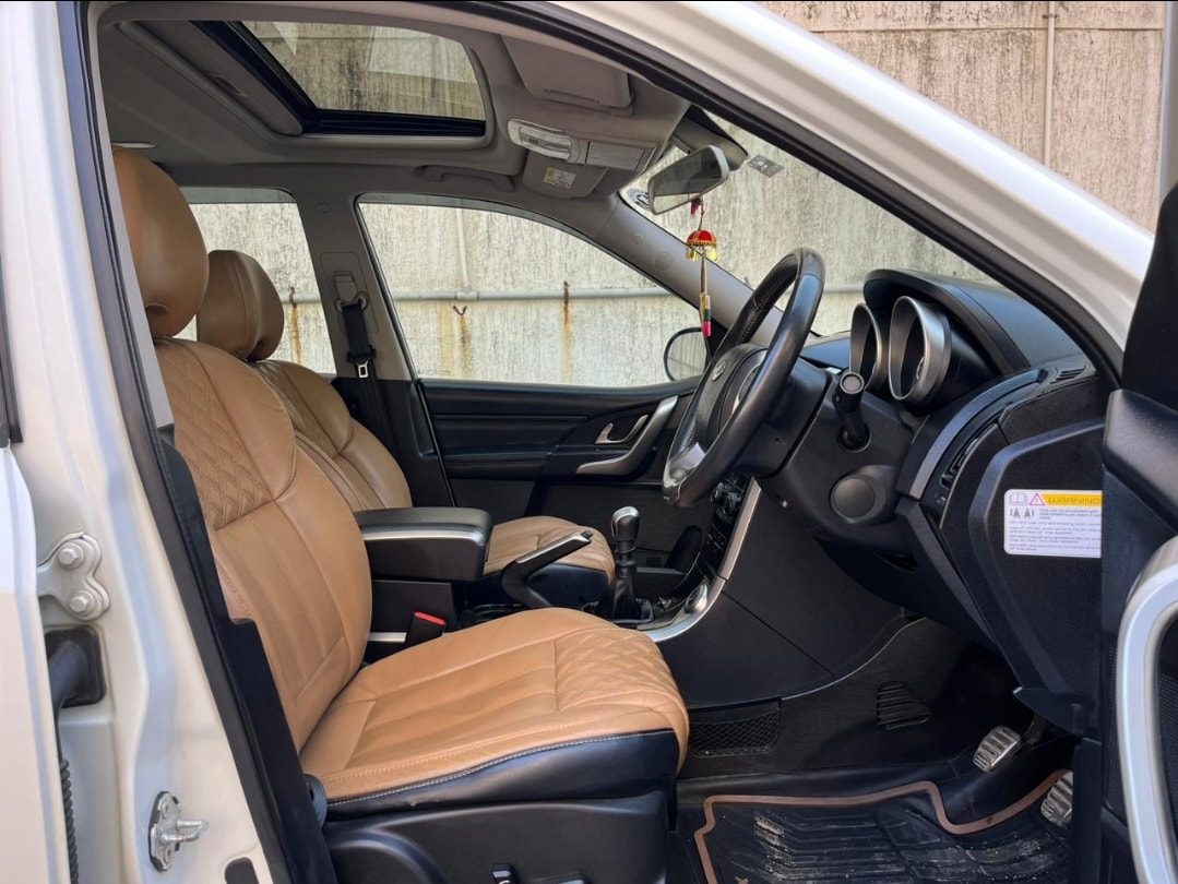 XUV500 image 13 XUV500 image 13