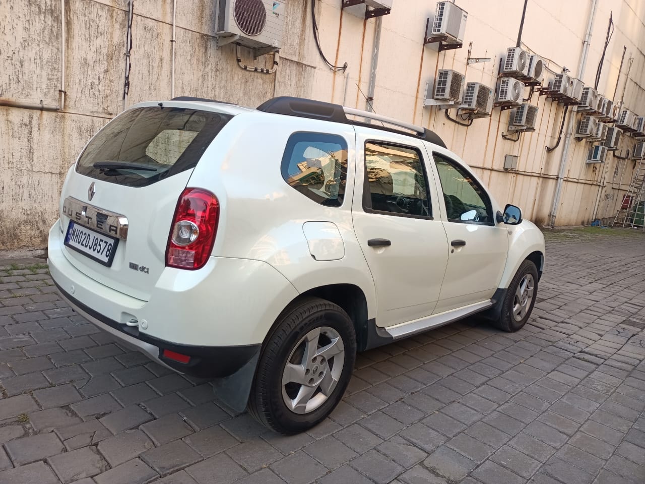 Duster image 3 Duster image 3