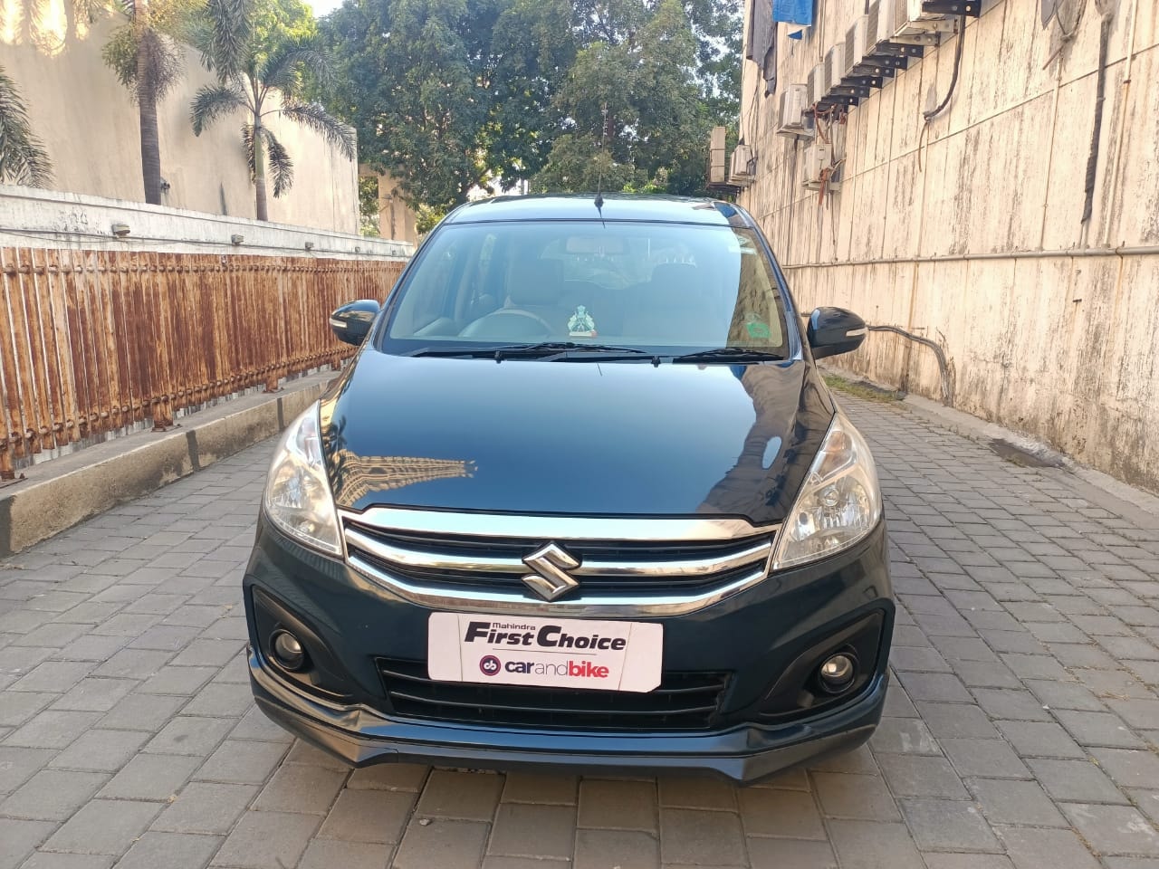 Ertiga image 1 Ertiga image 1