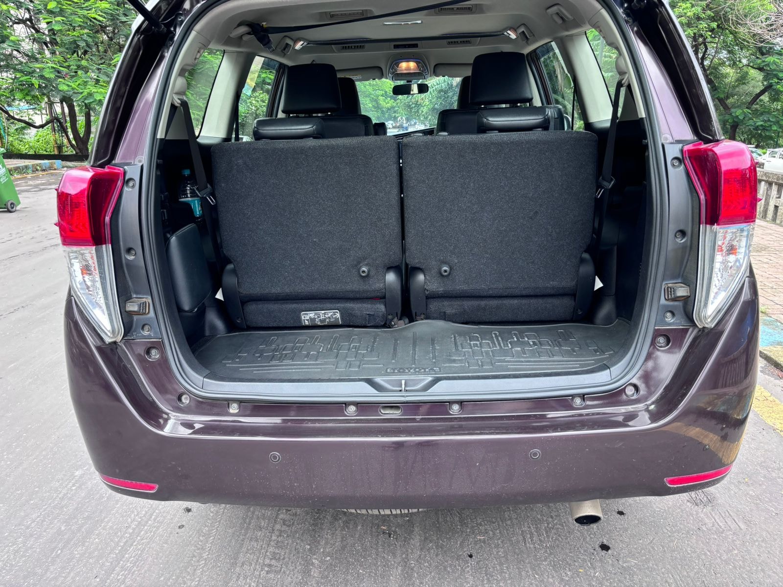 Innova Crysta image 8 Innova Crysta image 8