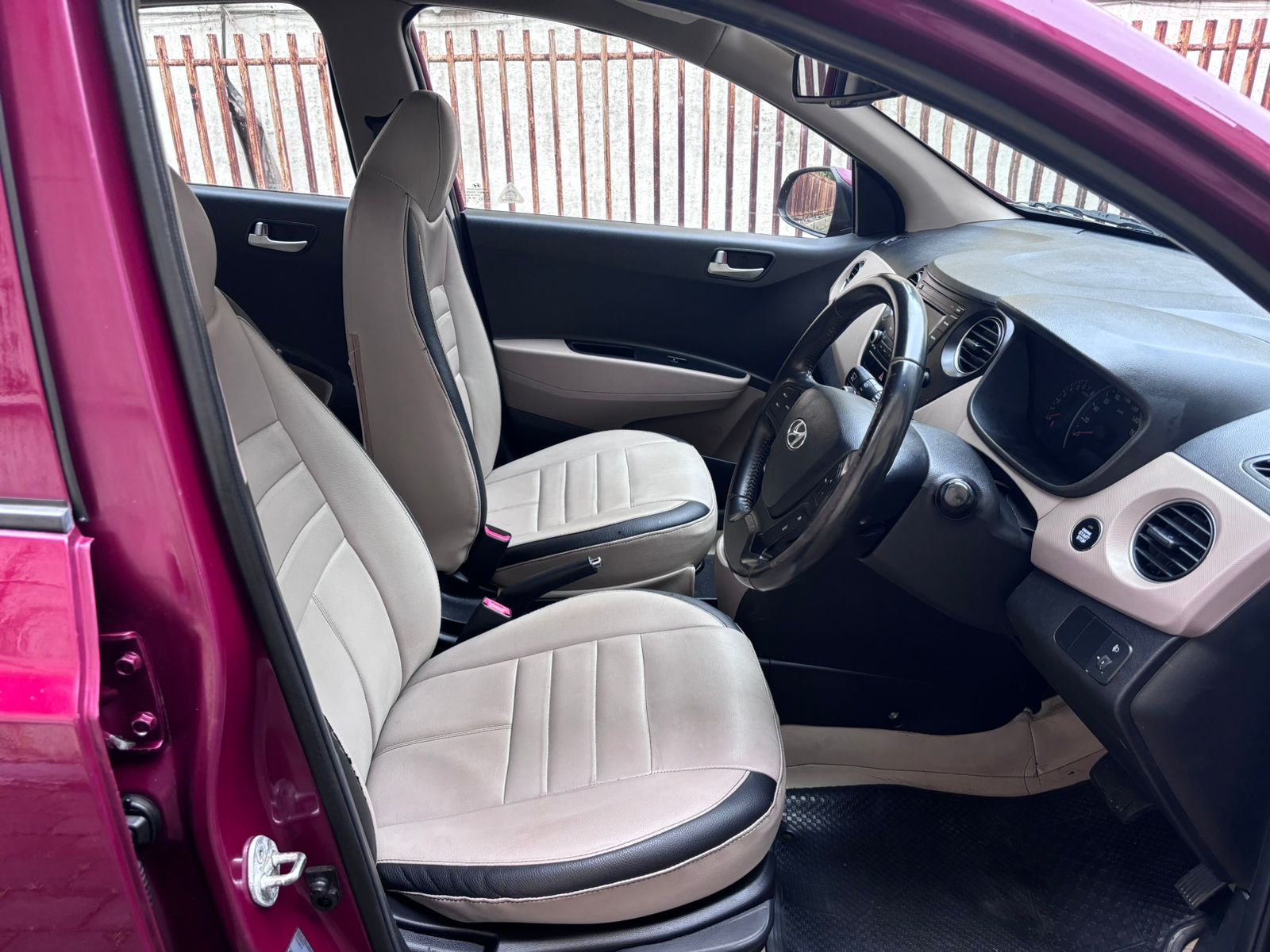 i10 image 10 i10 image 10