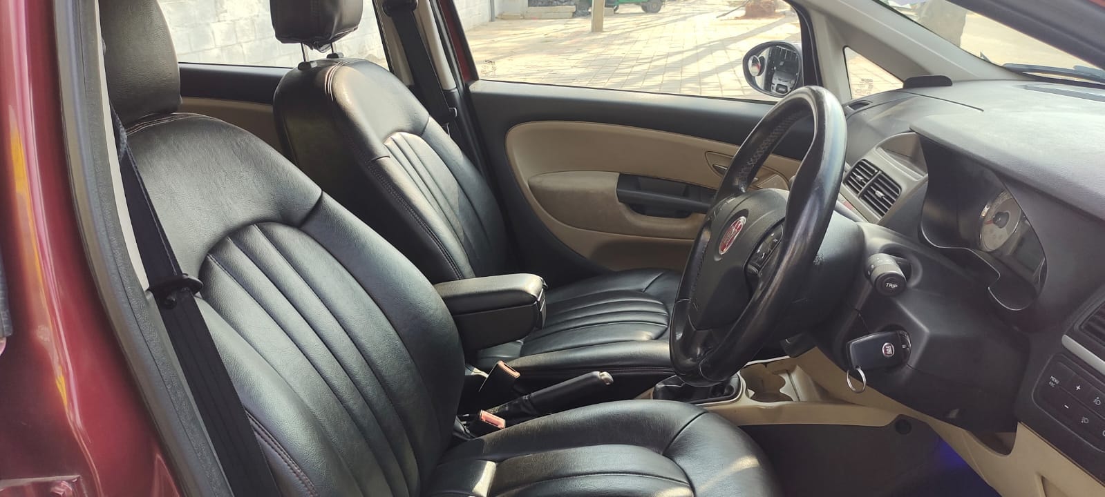 Linea image 16 Linea image 16