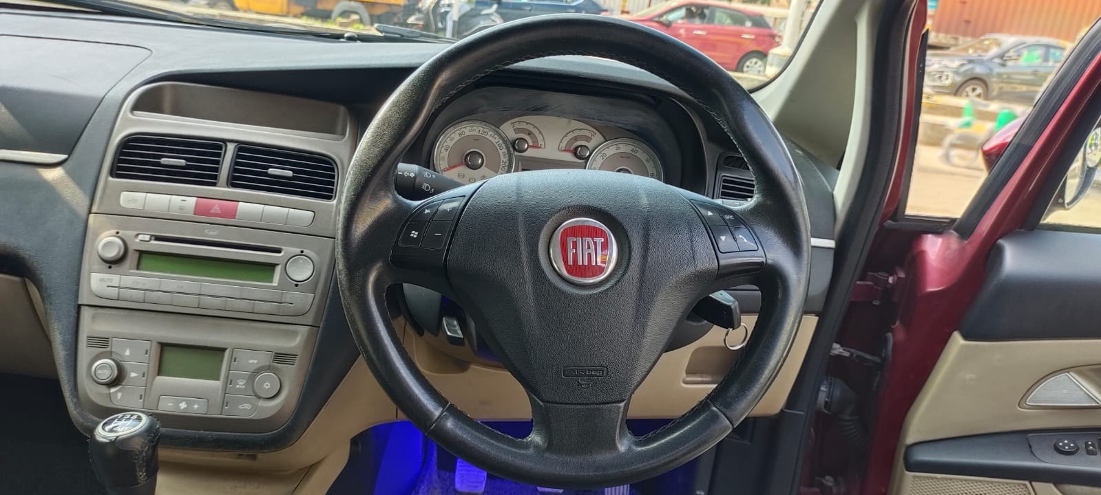 Linea image 13 Linea image 13