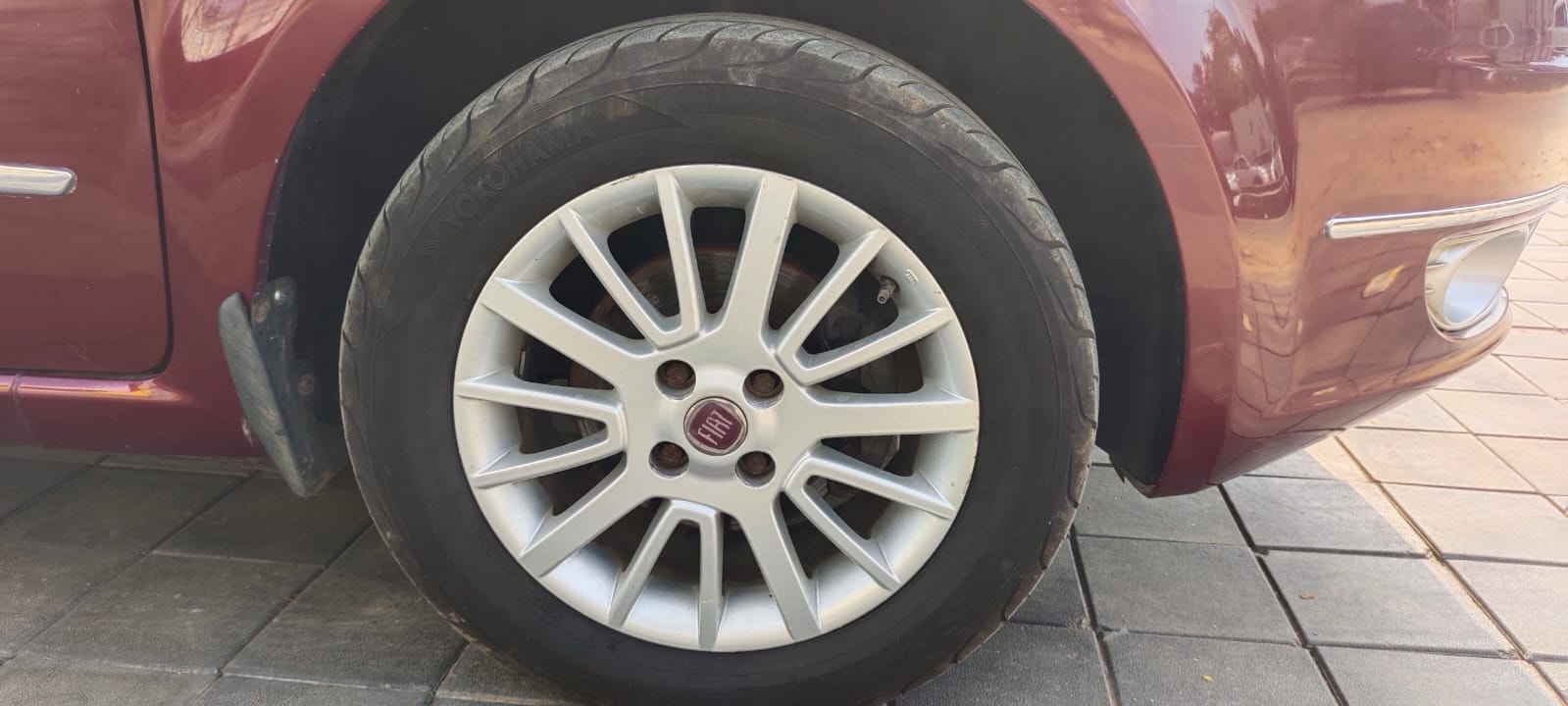 Linea image 9 Linea image 9