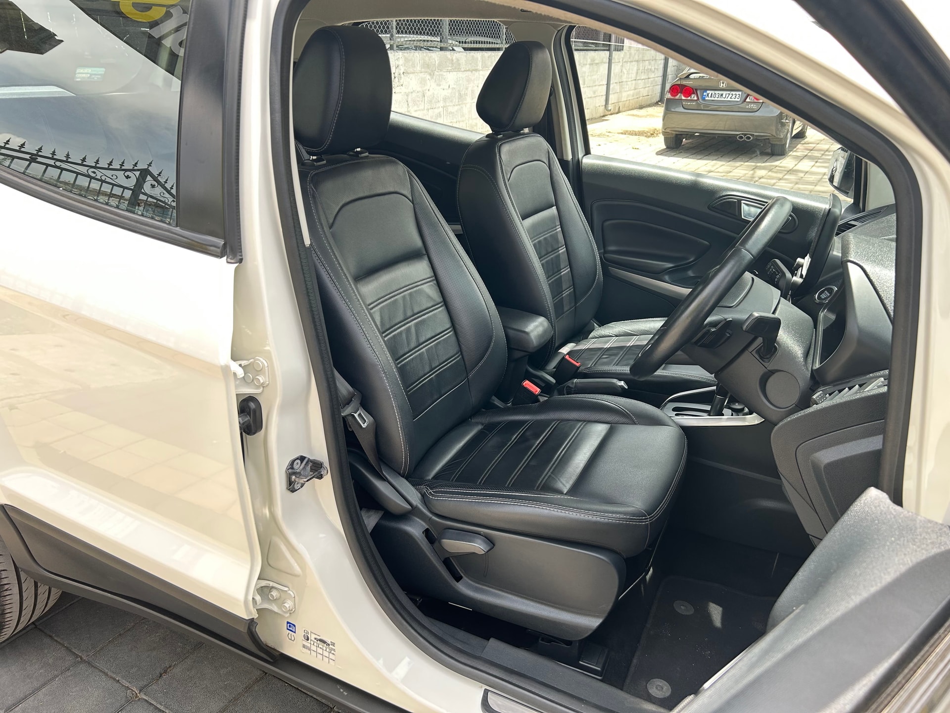 EcoSport image 2 EcoSport image 2