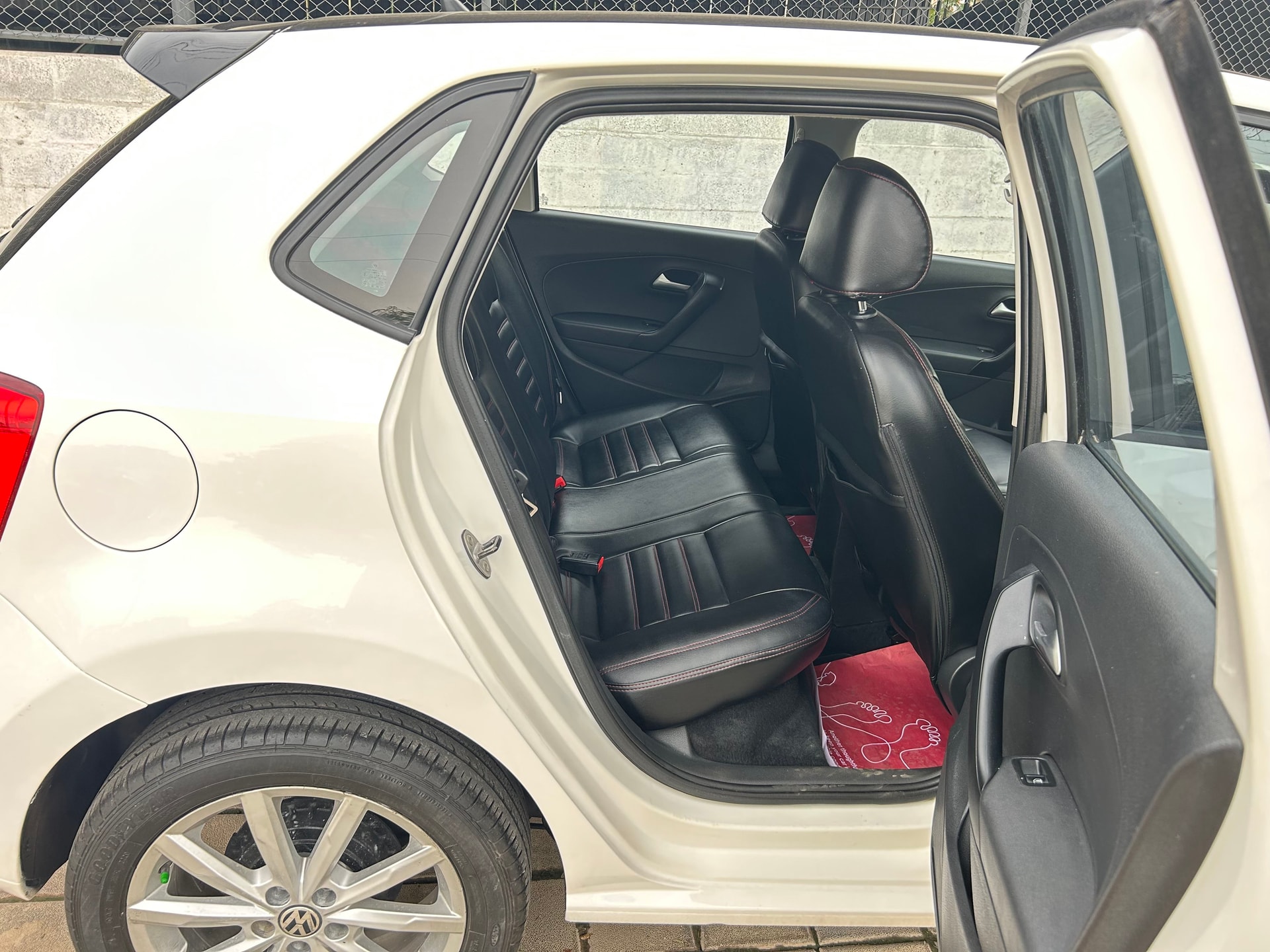 Polo image 17 Polo image 17