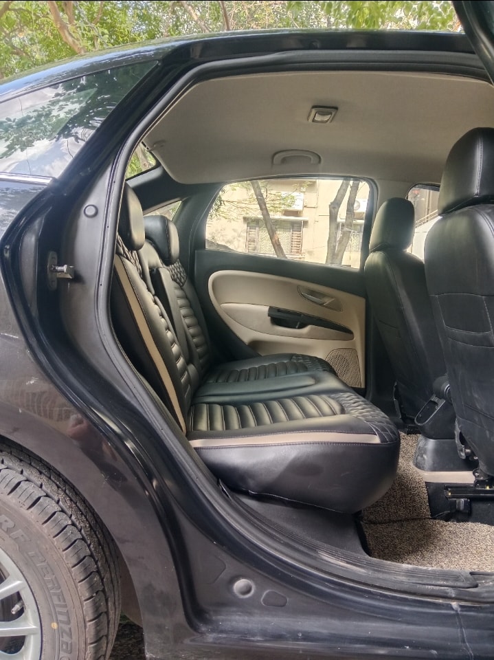 Linea image 17 Linea image 17