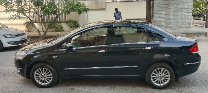 Linea image 2 Linea image 2