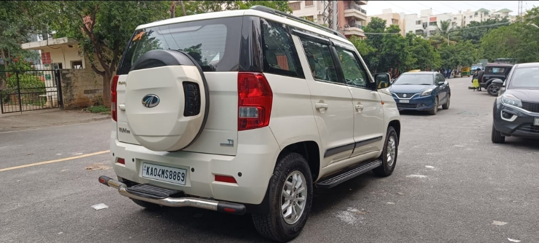 TUV300 image 5 TUV300 image 5