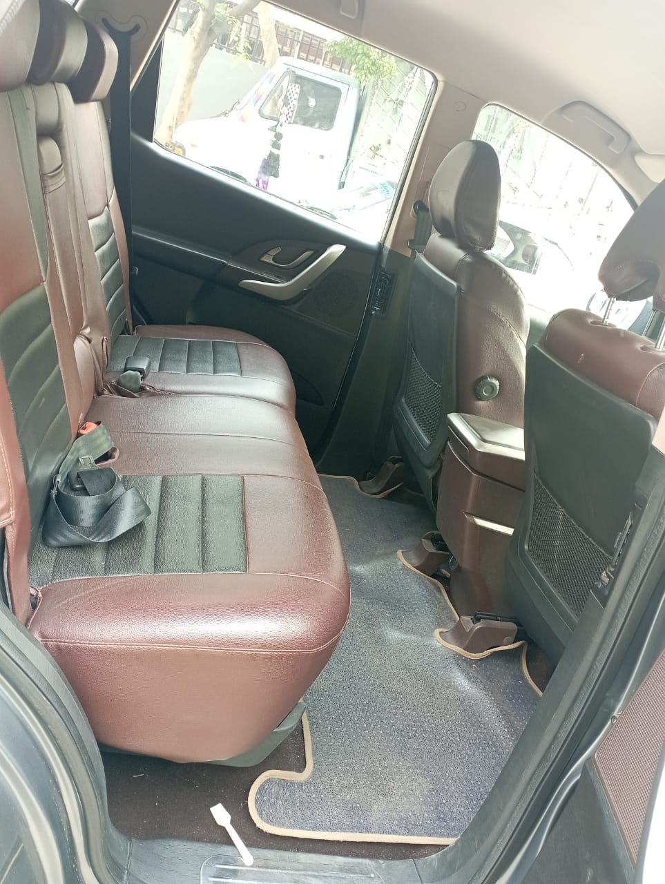 XUV500 image 15 XUV500 image 15