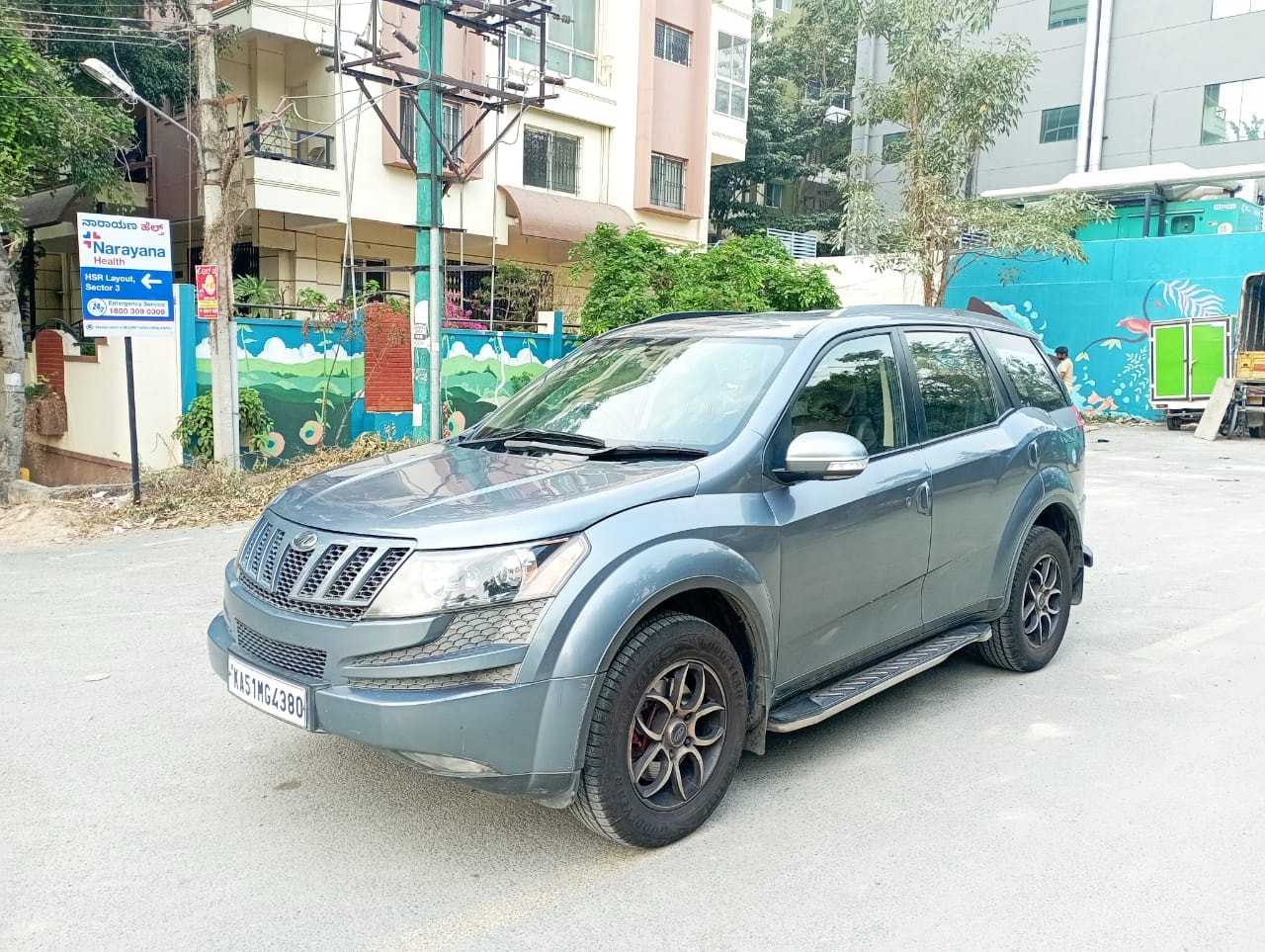 XUV500 image 1 XUV500 image 1