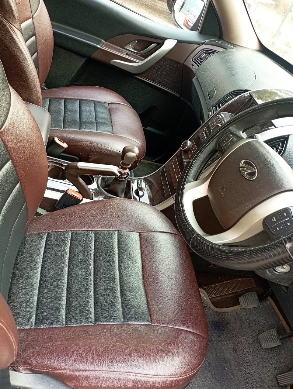 XUV500 image 14 XUV500 image 14