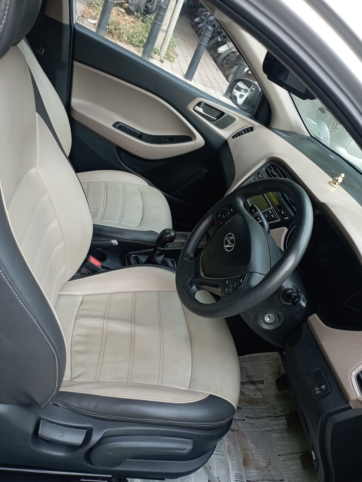 Elite i20 image 14 Elite i20 image 14