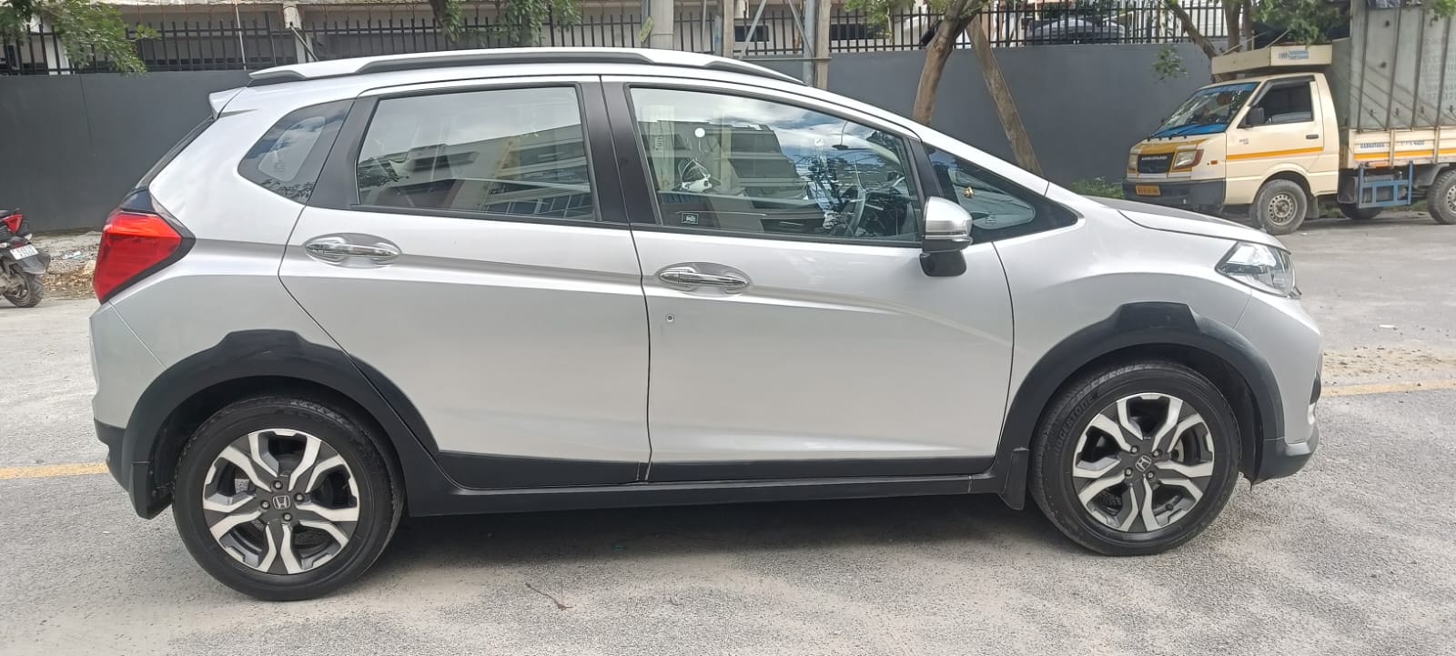 Used 2017 Honda WR-V Used 2017 Honda WR-V