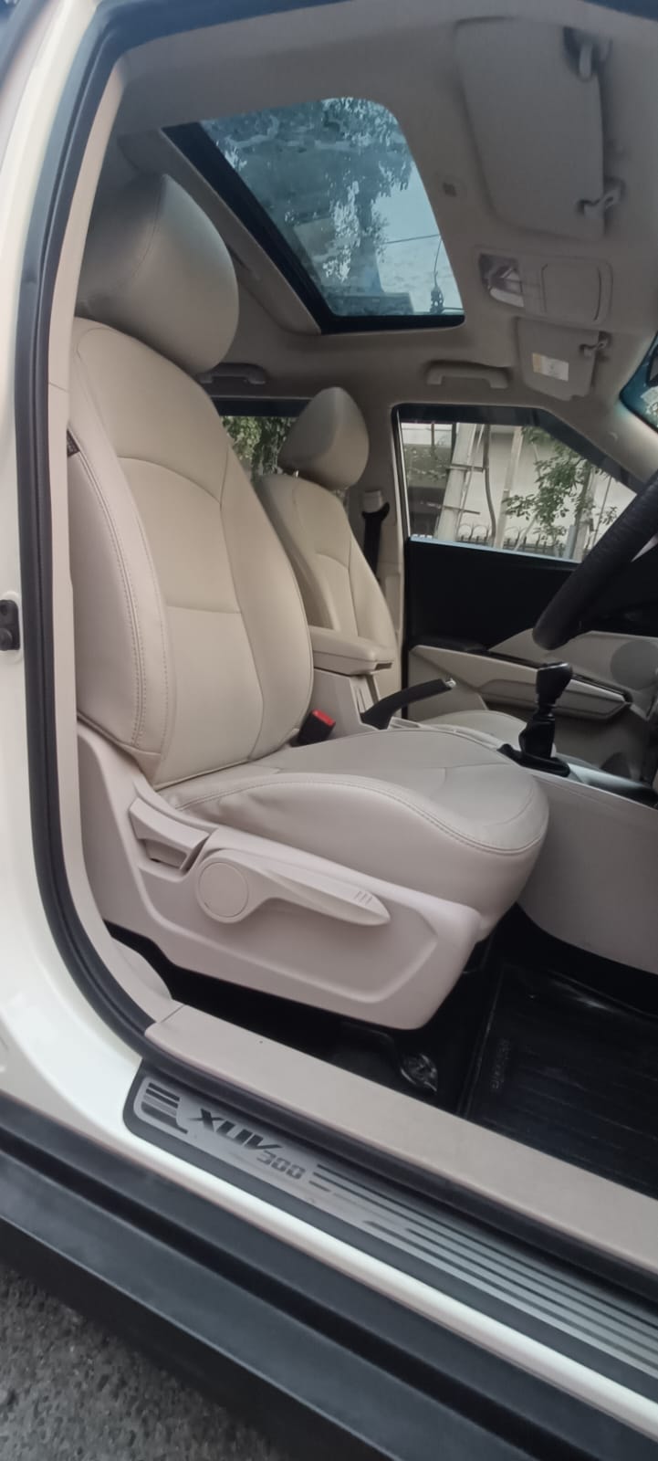 Used 2020 Mahindra XUV300 Used 2020 Mahindra XUV300