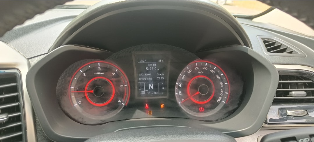 Used 2020 Mahindra XUV300 Used 2020 Mahindra XUV300