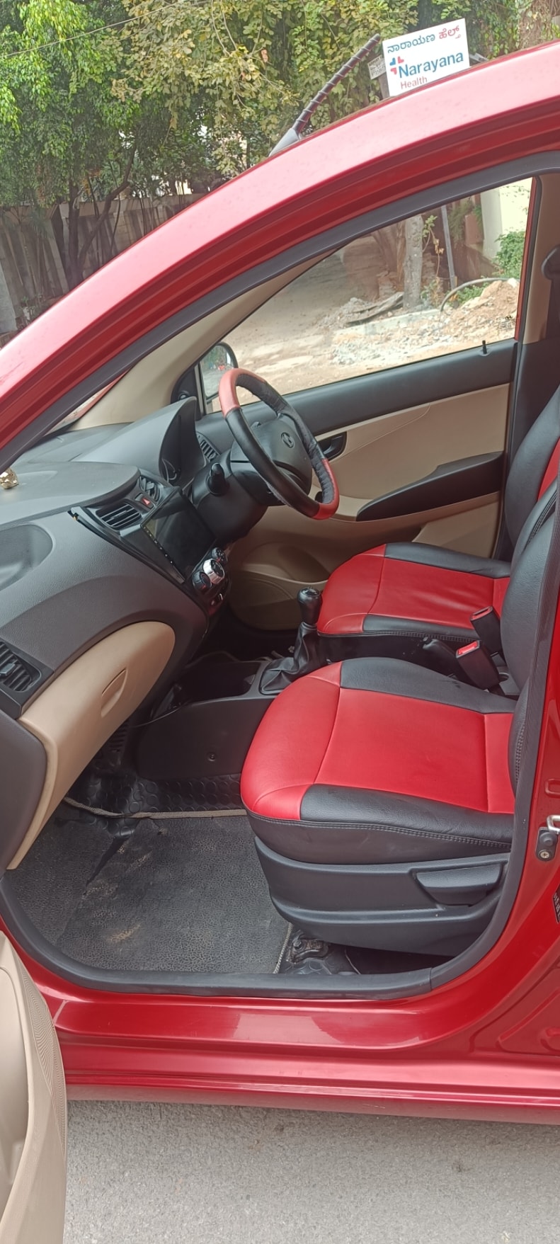 Used 2013 Hyundai EON Used 2013 Hyundai EON