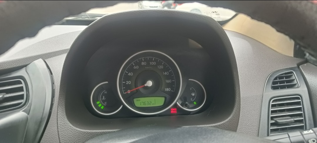 Used 2013 Hyundai EON Used 2013 Hyundai EON