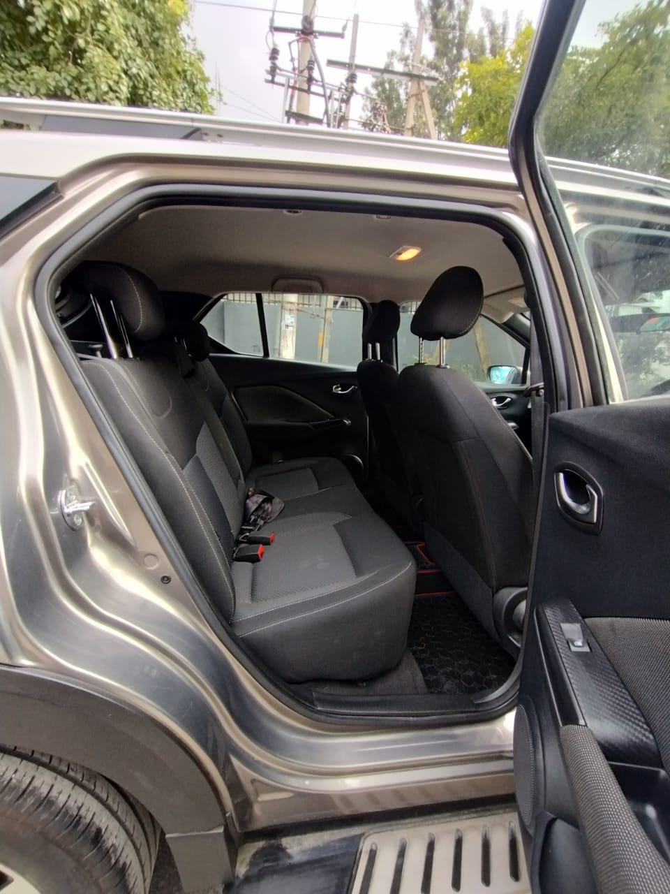 Kicks image 13 Kicks image 13