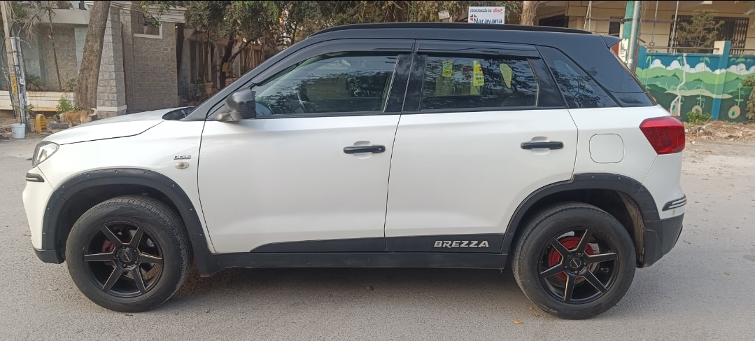 Used 2017 Maruti Suzuki Vitara Brezza Used 2017 Maruti Suzuki Vitara Brezza