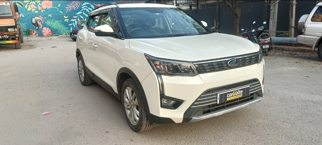 XUV300 image 1 XUV300 image 1