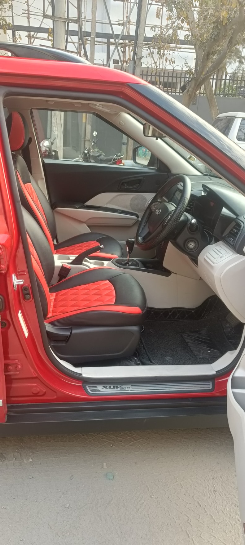 XUV300 image 16 XUV300 image 16