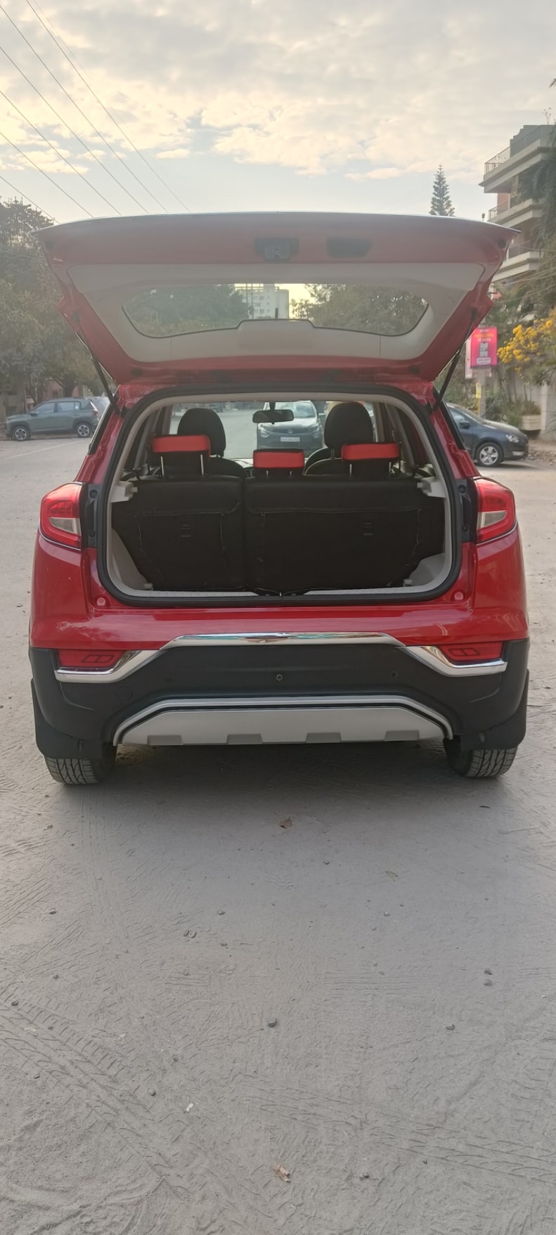 XUV300 image 10 XUV300 image 10