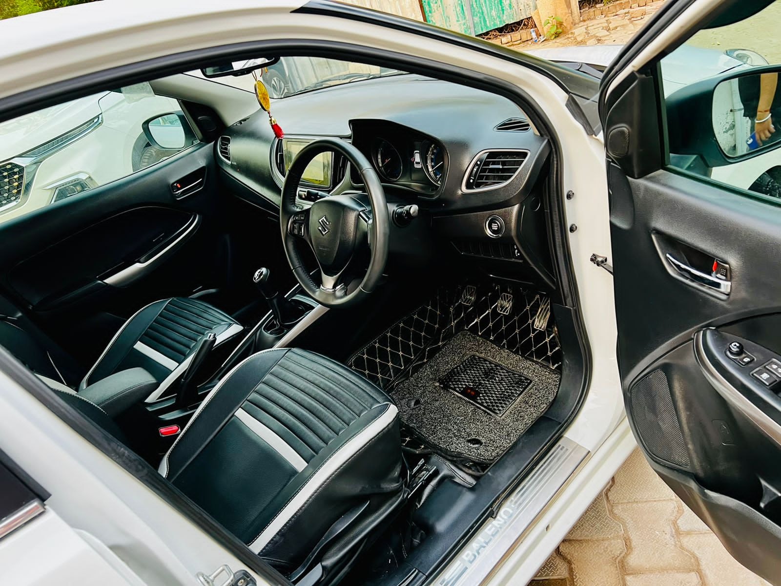 Baleno image 9 Baleno image 9