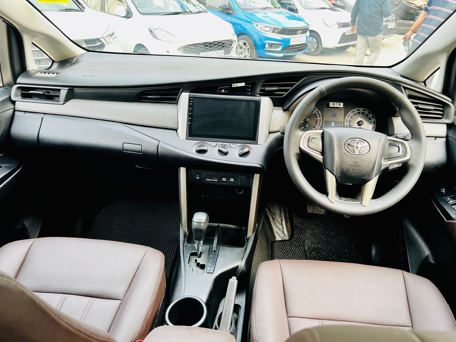 Innova Crysta image 9 Innova Crysta image 9