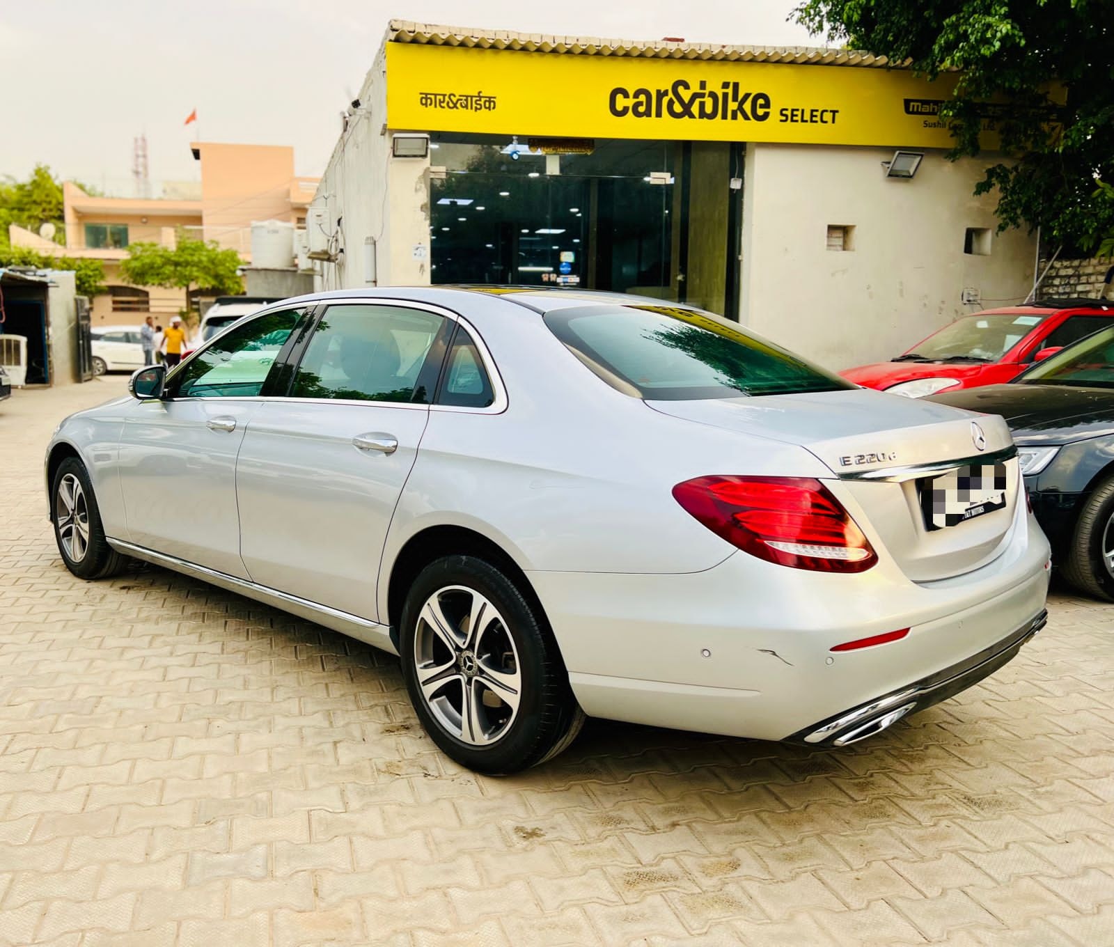 E-Class image 3 E-Class image 3