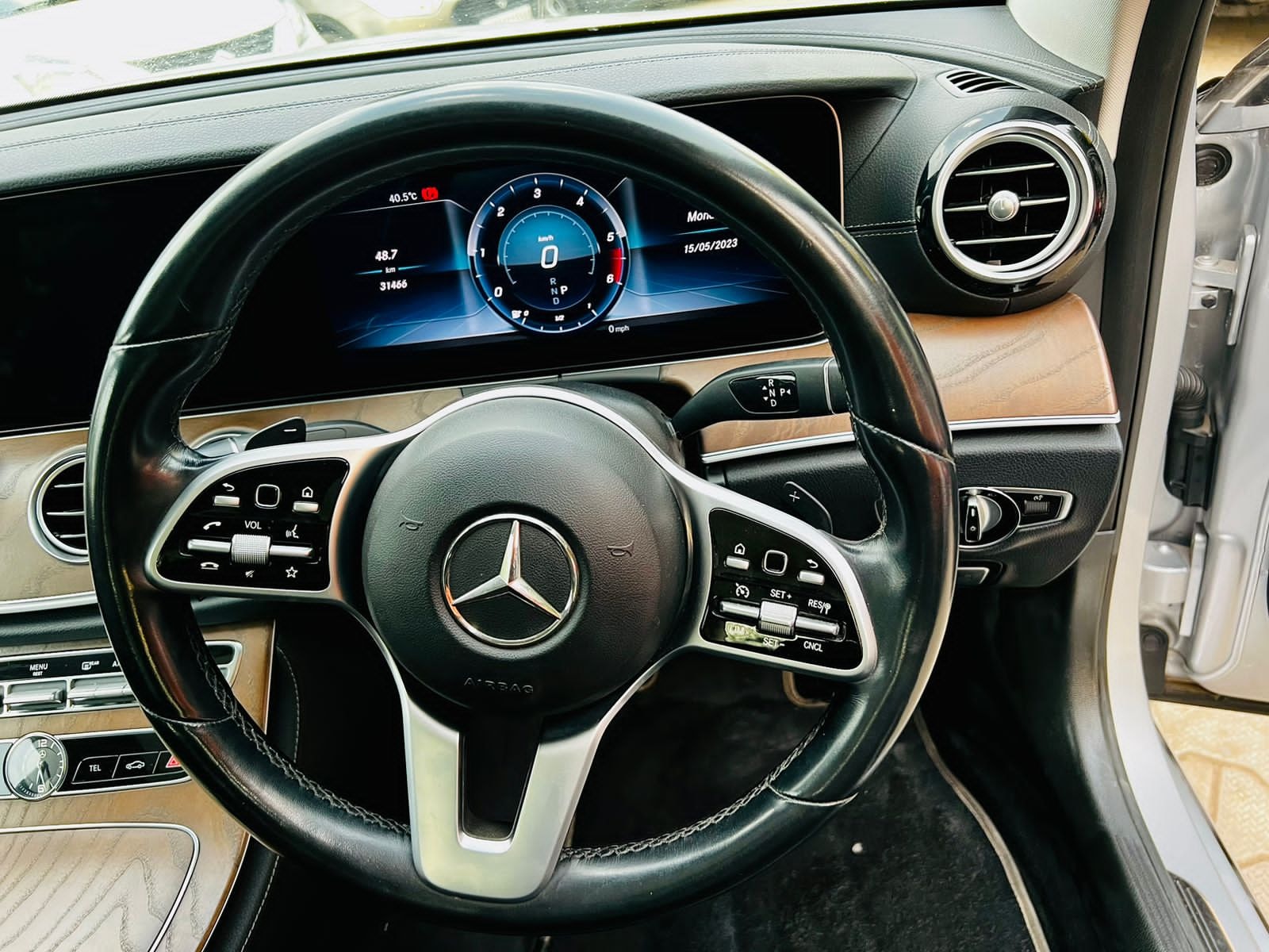 E-Class image 11 E-Class image 11