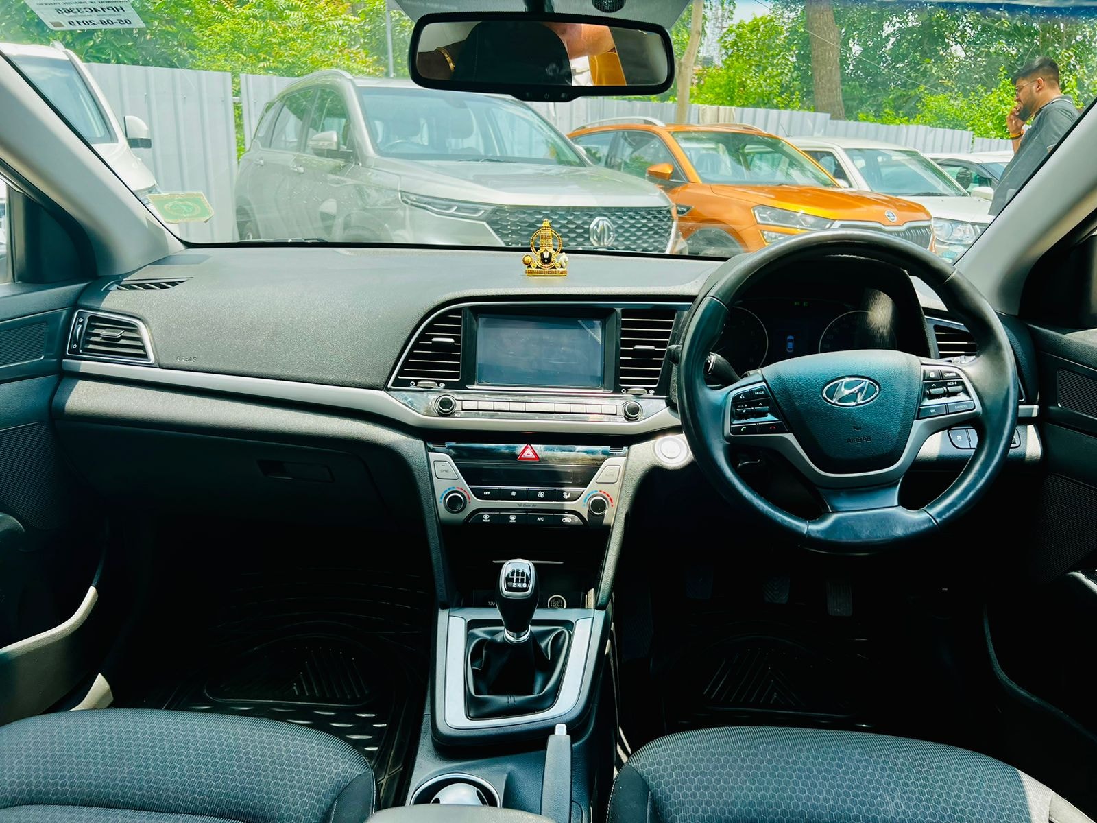 Elantra image 9 Elantra image 9