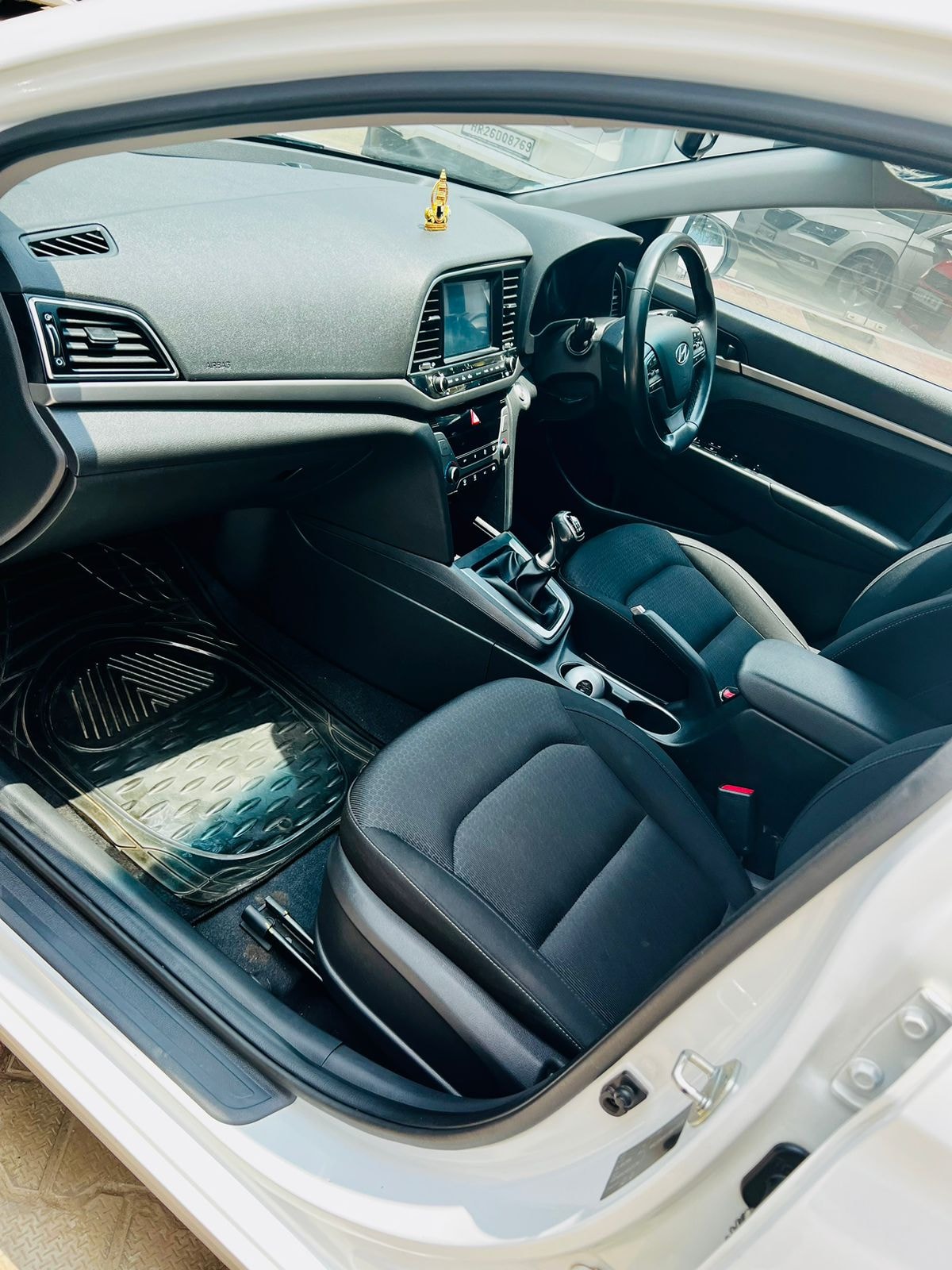 Elantra image 11 Elantra image 11