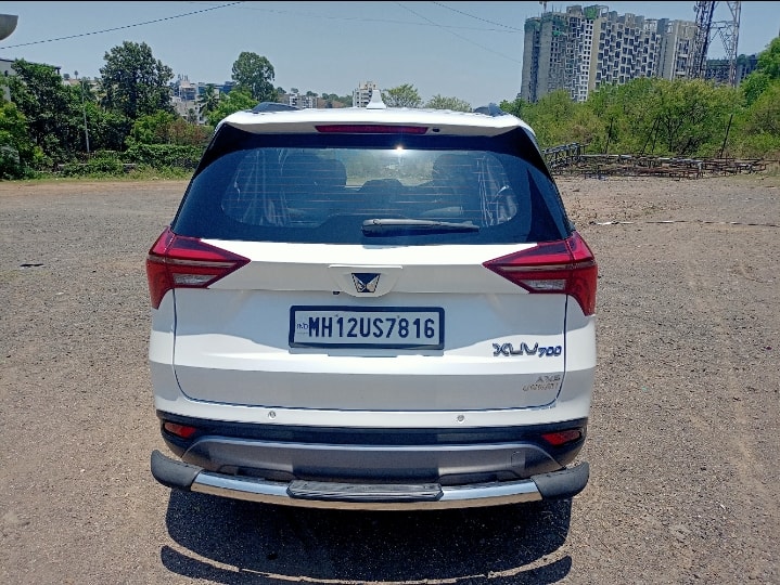 XUV700 image 3 XUV700 image 3