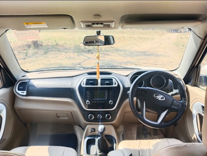 TUV300 image 5 TUV300 image 5