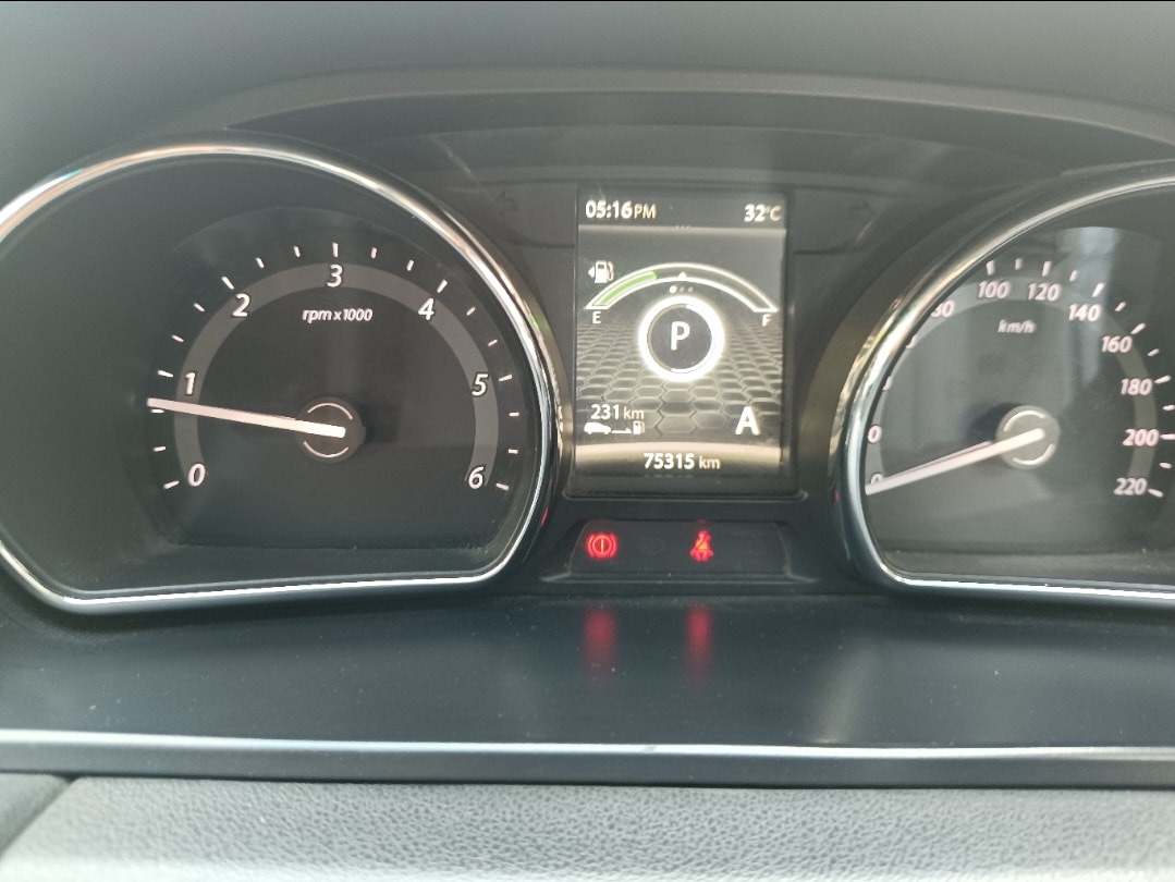 View 2017 Tata Hexa XTA 4X2 Image 9 Used 2017 Tata Hexa XTA 4X2 Image 9