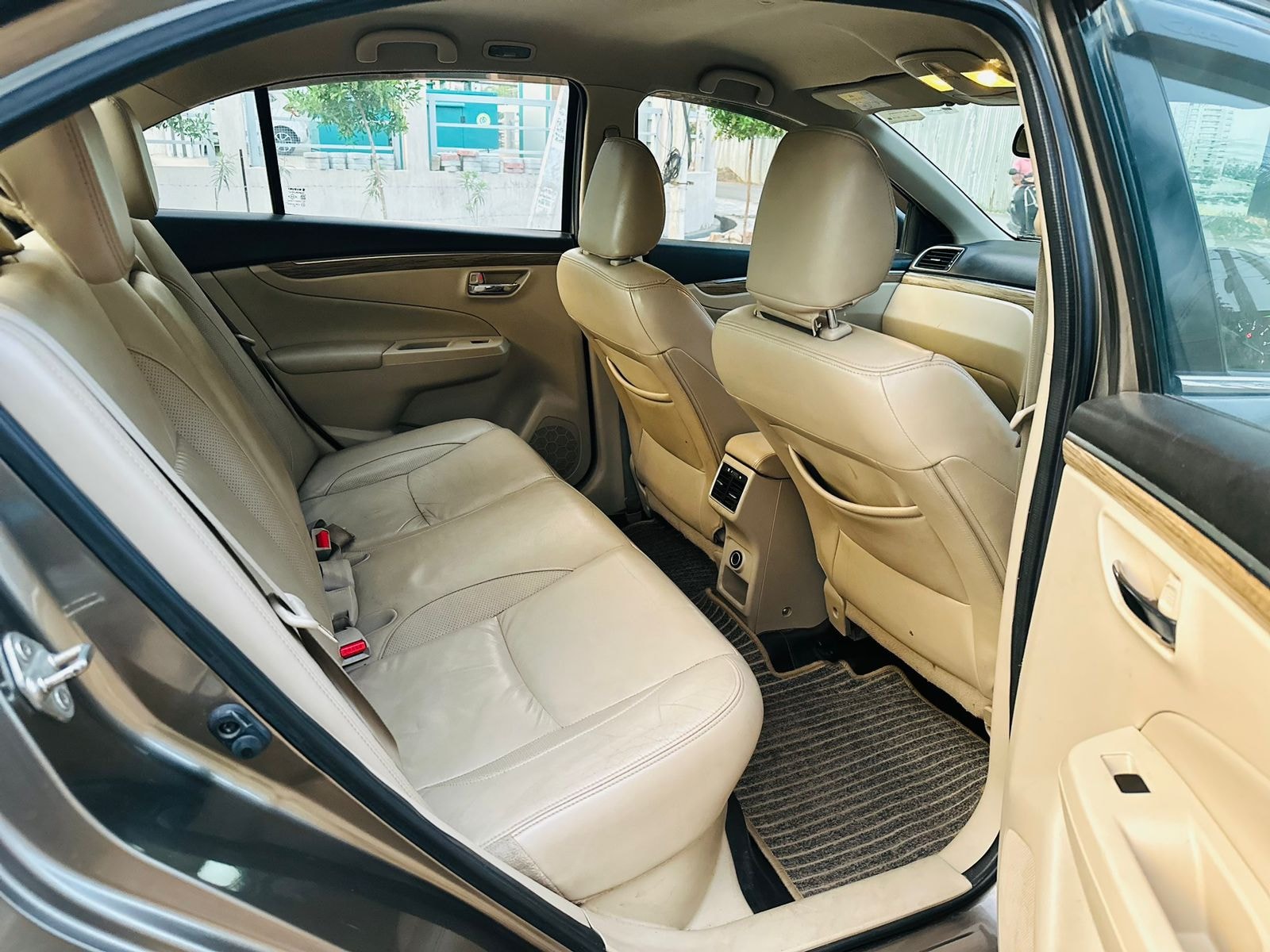 Ciaz image 6 Ciaz image 6