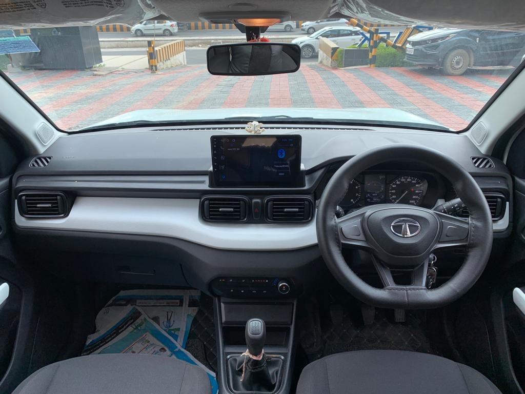 Punch image 10 Punch image 10