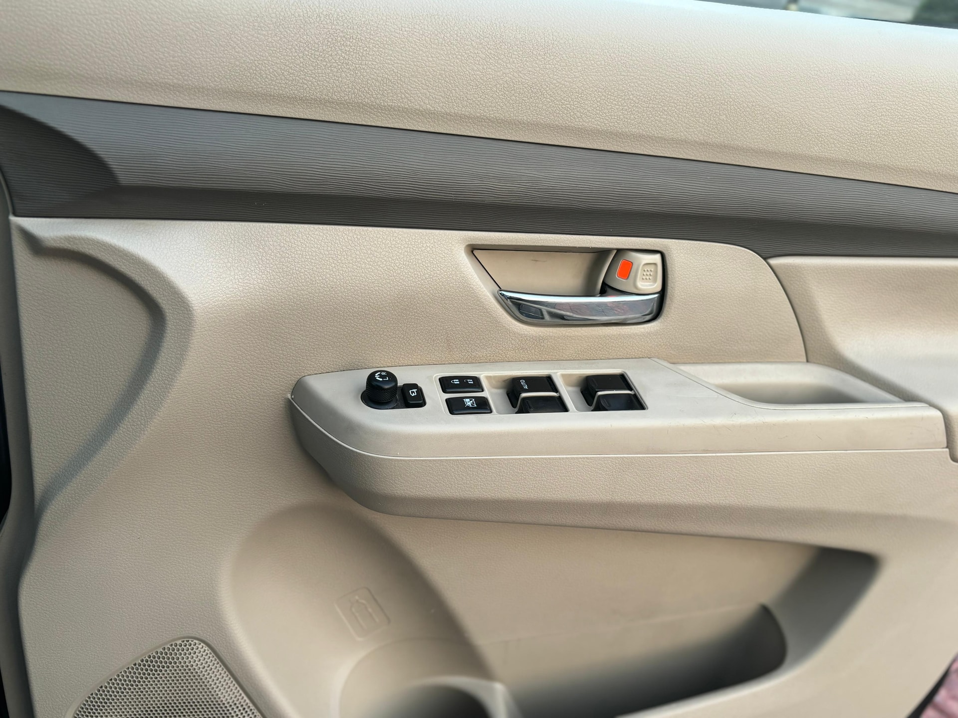 Ertiga image 9 Ertiga image 9