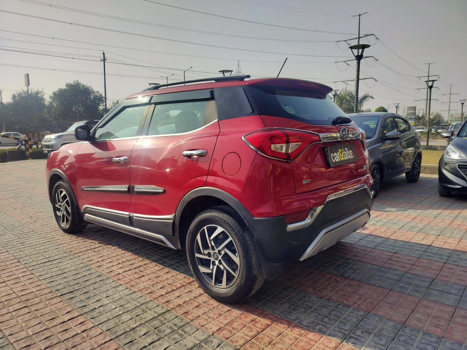 XUV300 image 3 XUV300 image 3