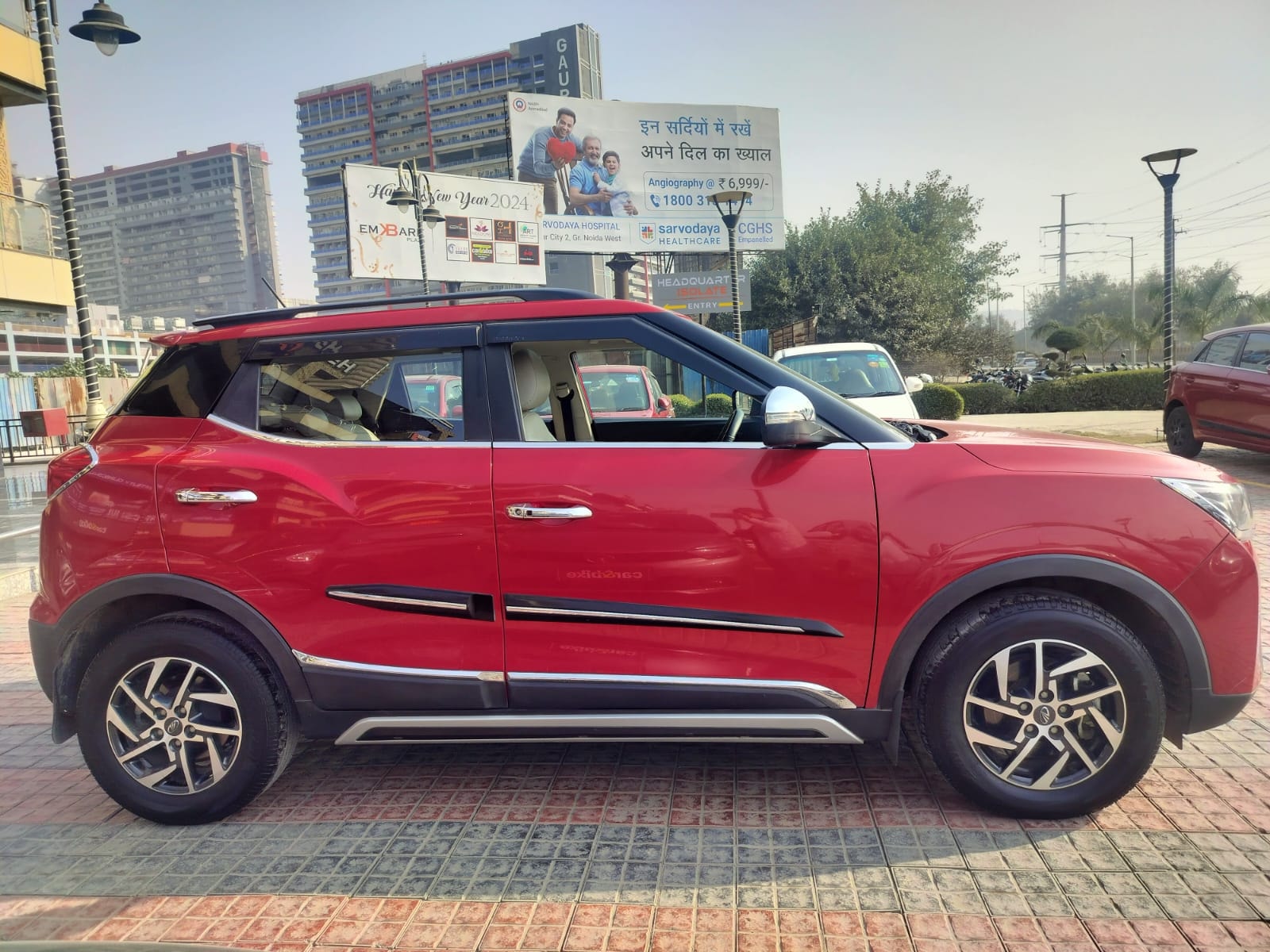 XUV300 image 6 XUV300 image 6